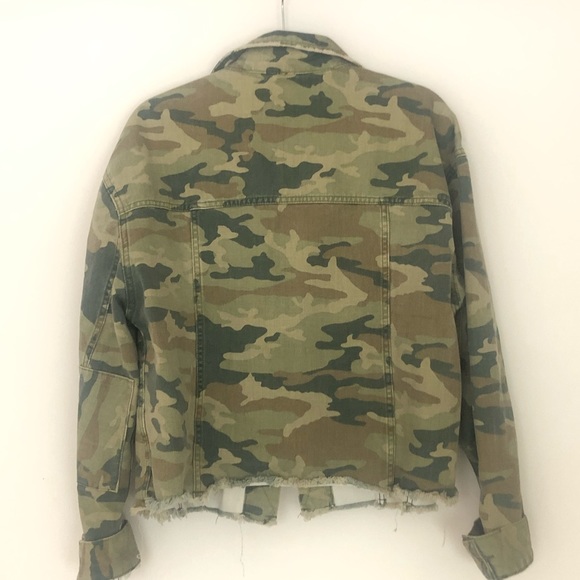 Short distressed camo jacket - Picture 7 of 7